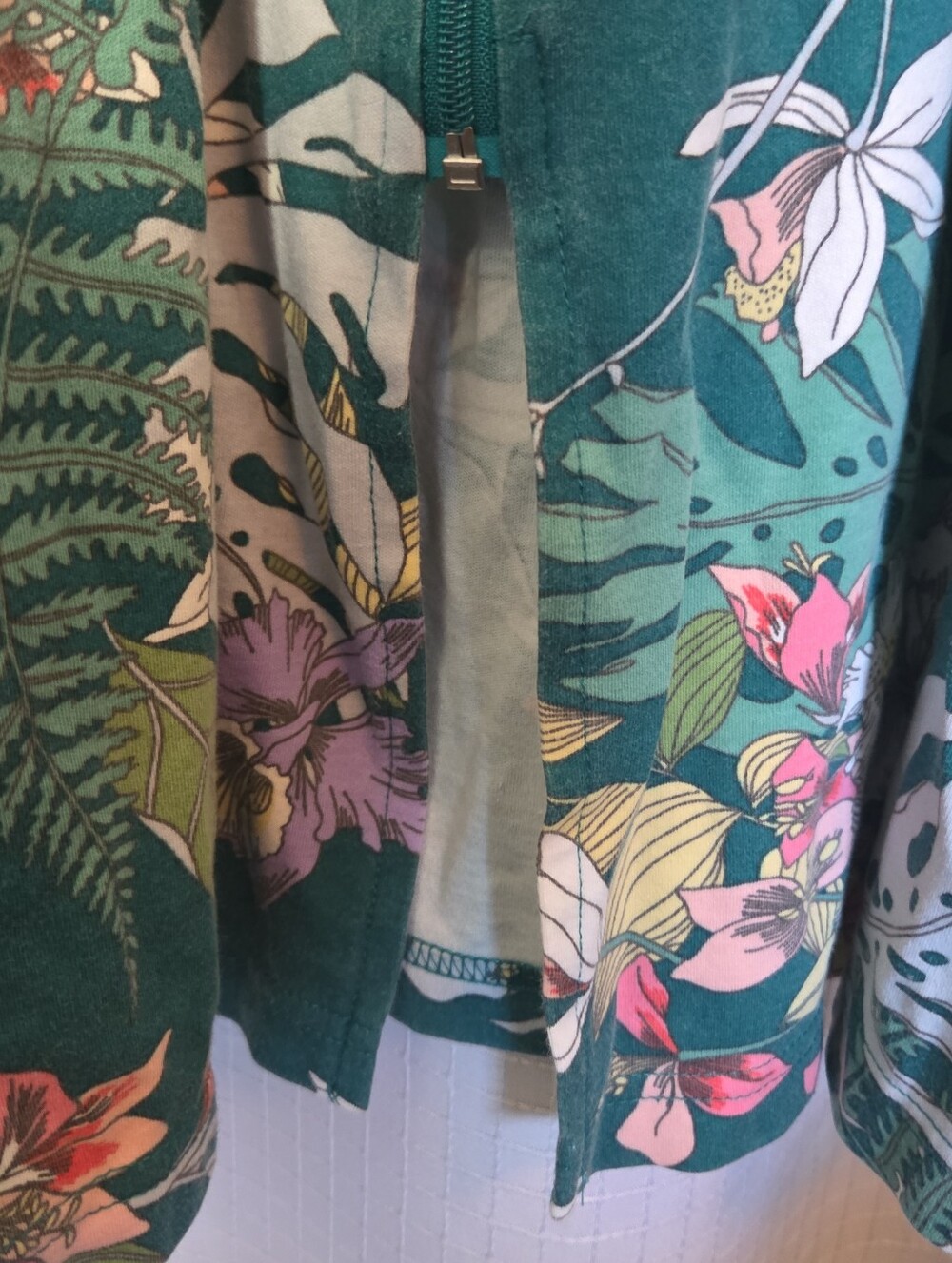 Miss Elaine Relax Size XL Robe Front Zip Green Floral Side Seam Slit Long Sleeve - Picture 5 of 8